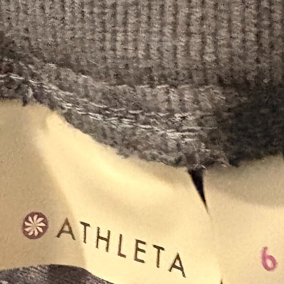 Athleta Pants – Size 6 – Excellent Condition- - Picture 3 of 3